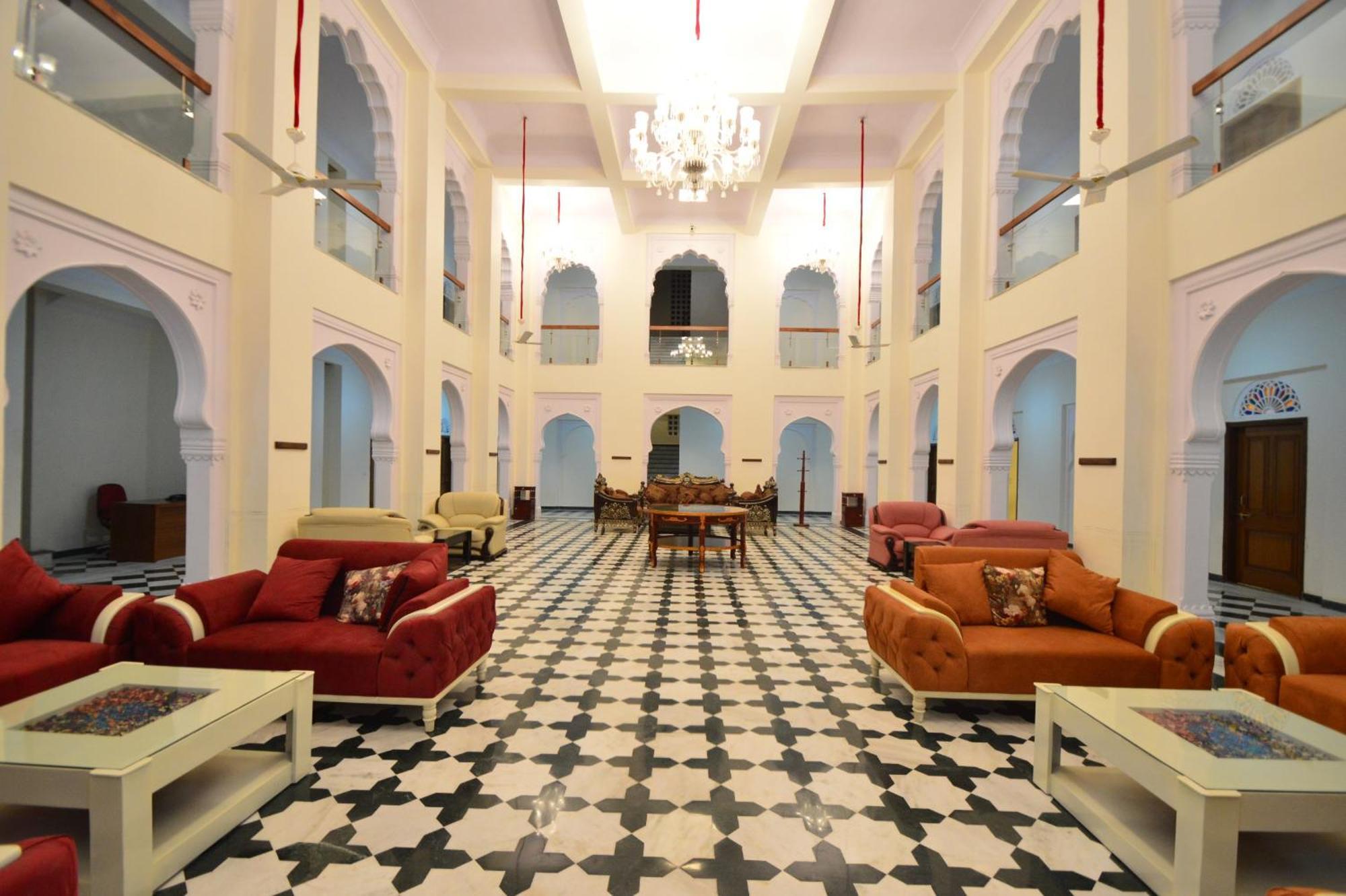 Aaram Baagh Resort
